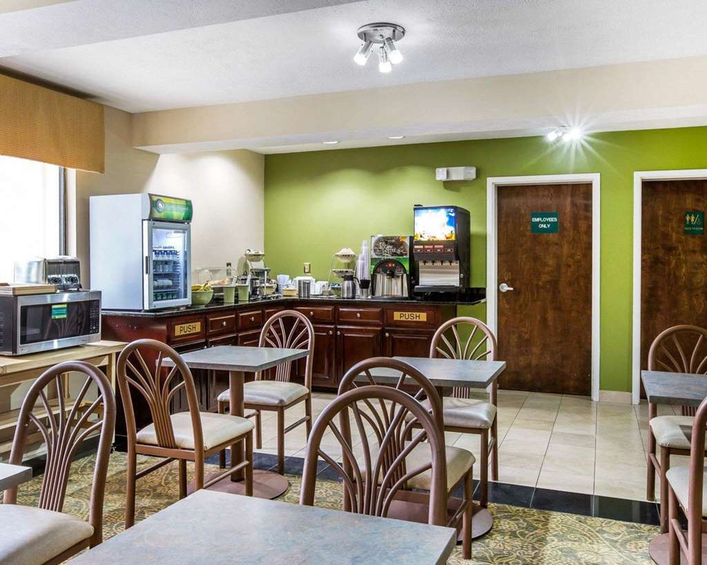 郊区长住酒店 奧古斯塔 餐厅 照片